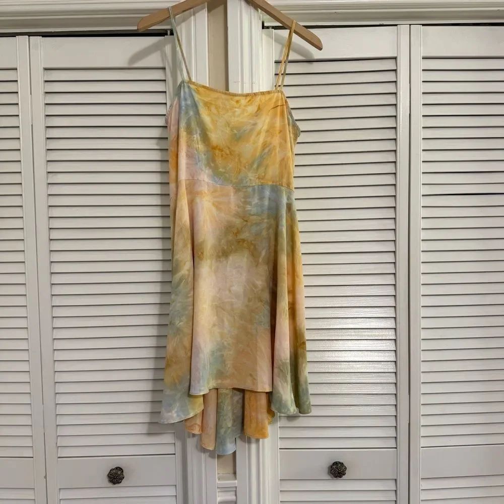 Socialite Yellow and White Tie-Dye Dress